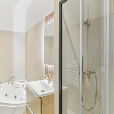 Lavie Maison Ac And Hot Tub Close Arc De Triomphe Apartment *